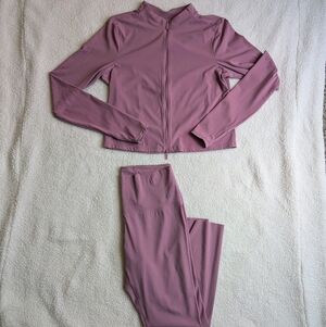 LIKE NEW Nike matching set dri-fit cropped jacket with 7/8 high rise leggings